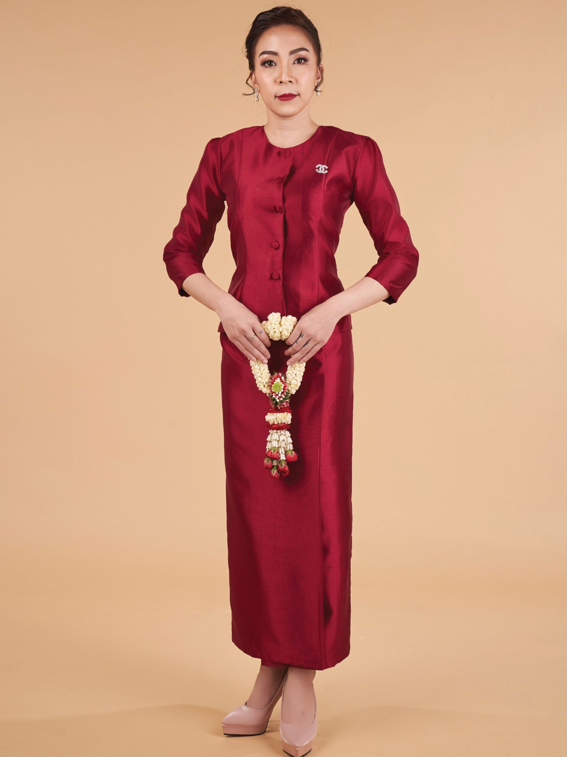 ชุดไทยแต่งงานเรือนต้น สีแดง