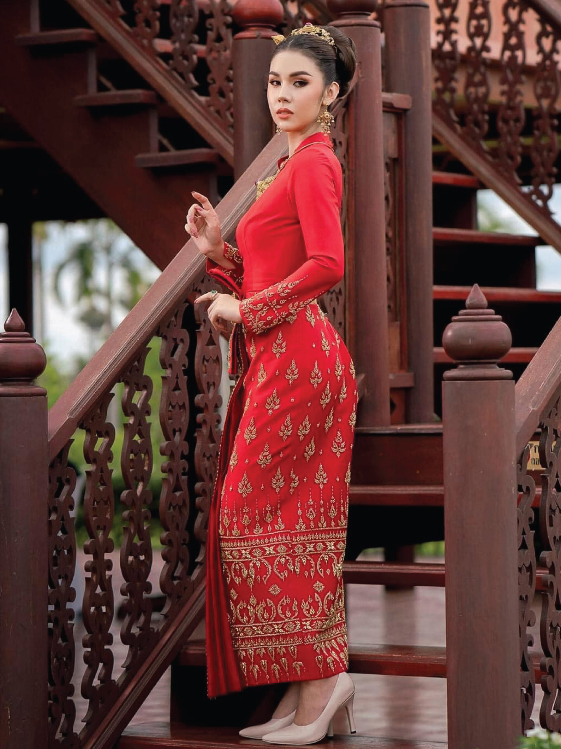 ชุดแต่งงานบรมพิมาน สีแดง