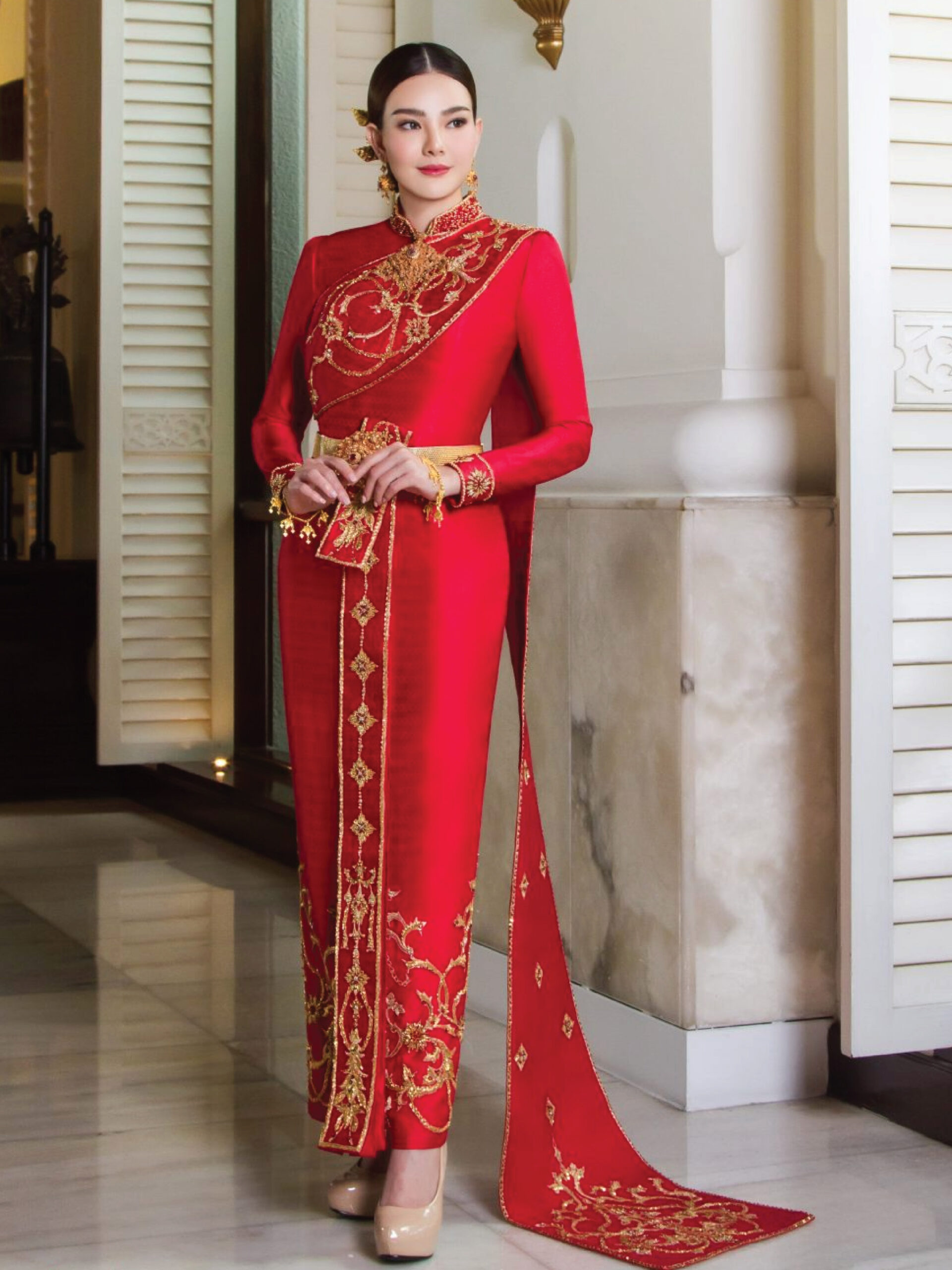 ชุดไทยแต่งงานแขนยาว สีแดง