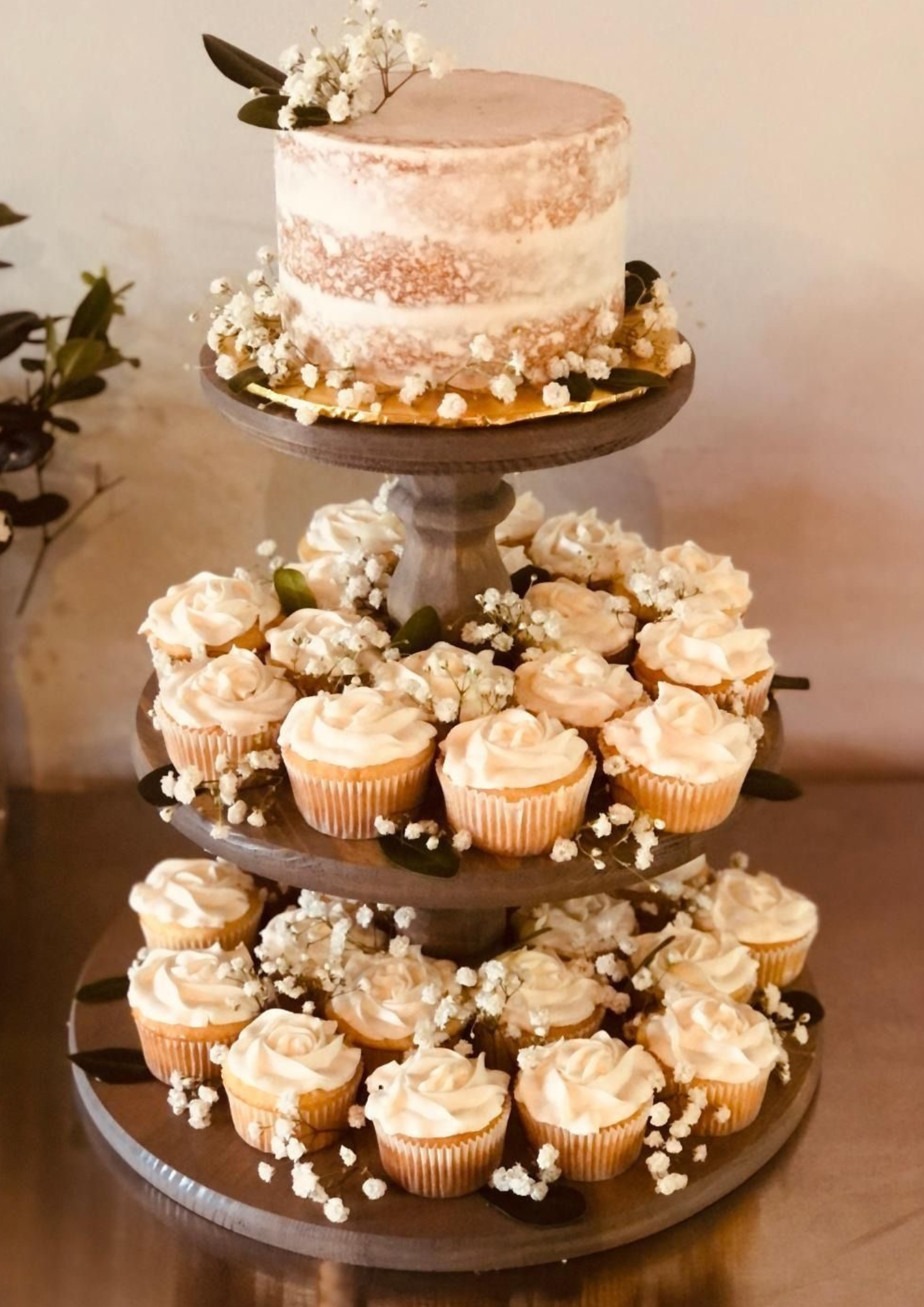 เค้กแต่งงานแบบคัพเค้กน่ารัก