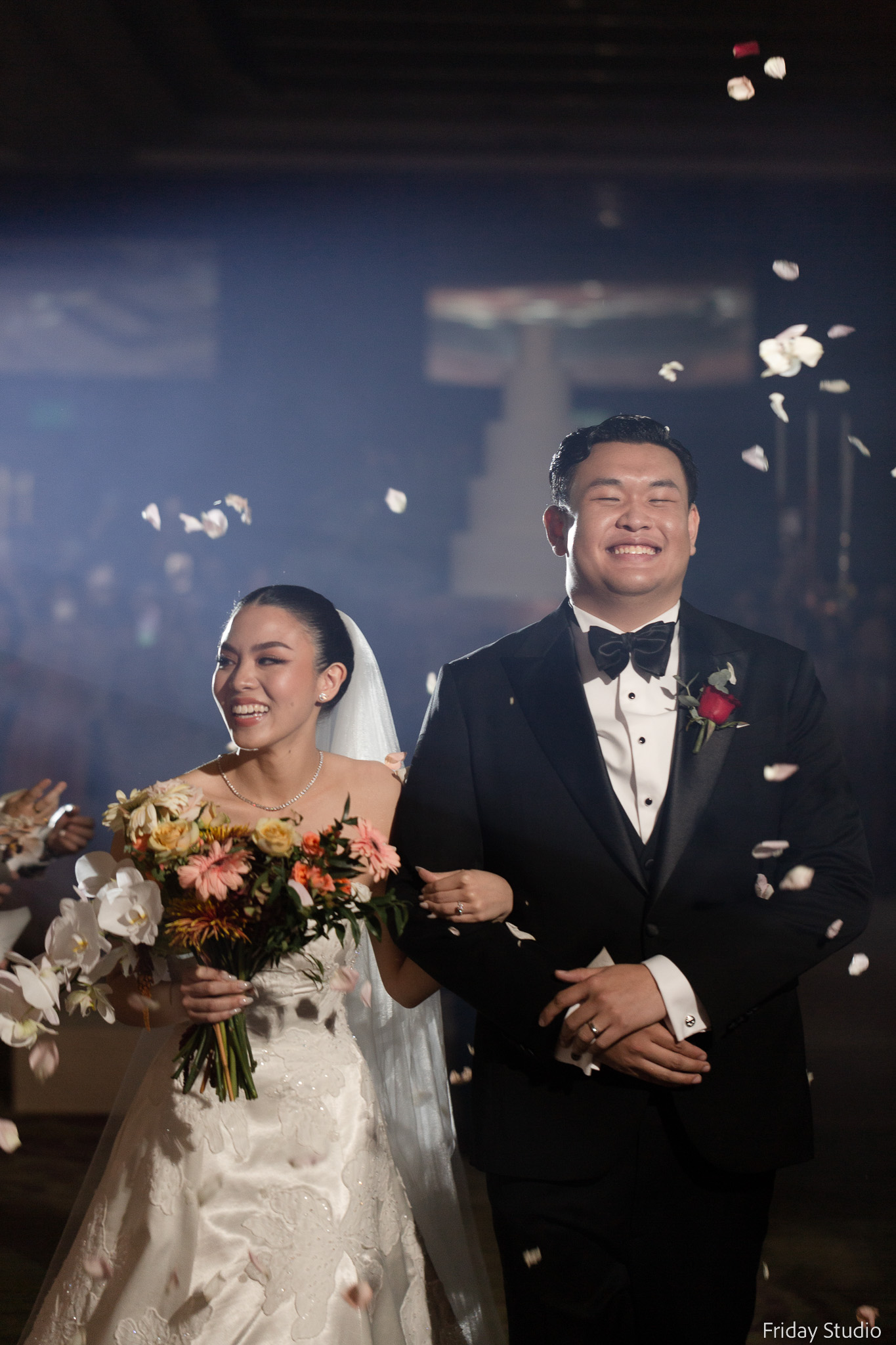 รีวิวแต่งงานของเจ้าสาวสุดสวยและเจ้าบ่าวสุดหล่อ