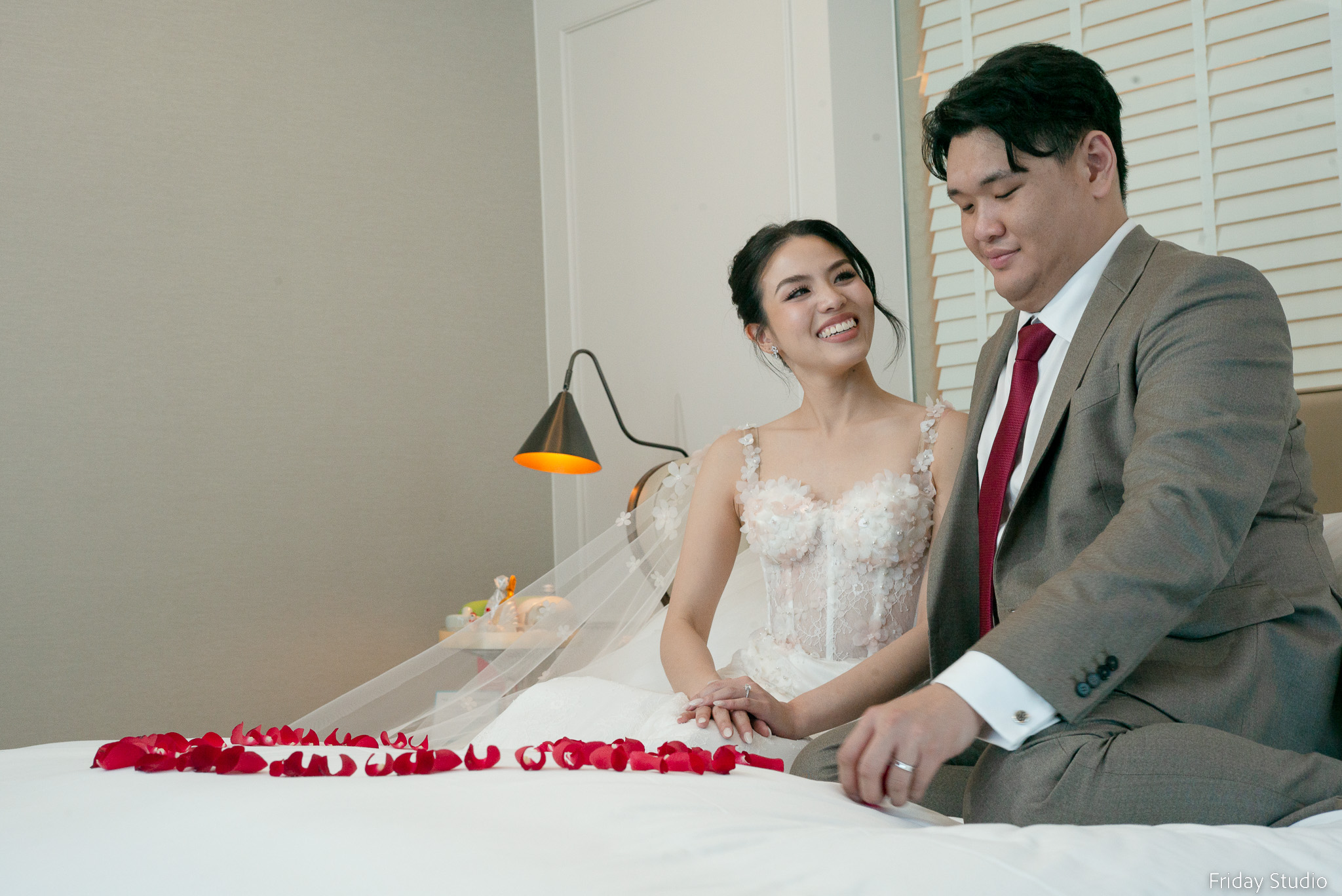 รีวิวแต่งงานกับพิธีส่งตัวบ่าวสาวเข้าห้องหอ