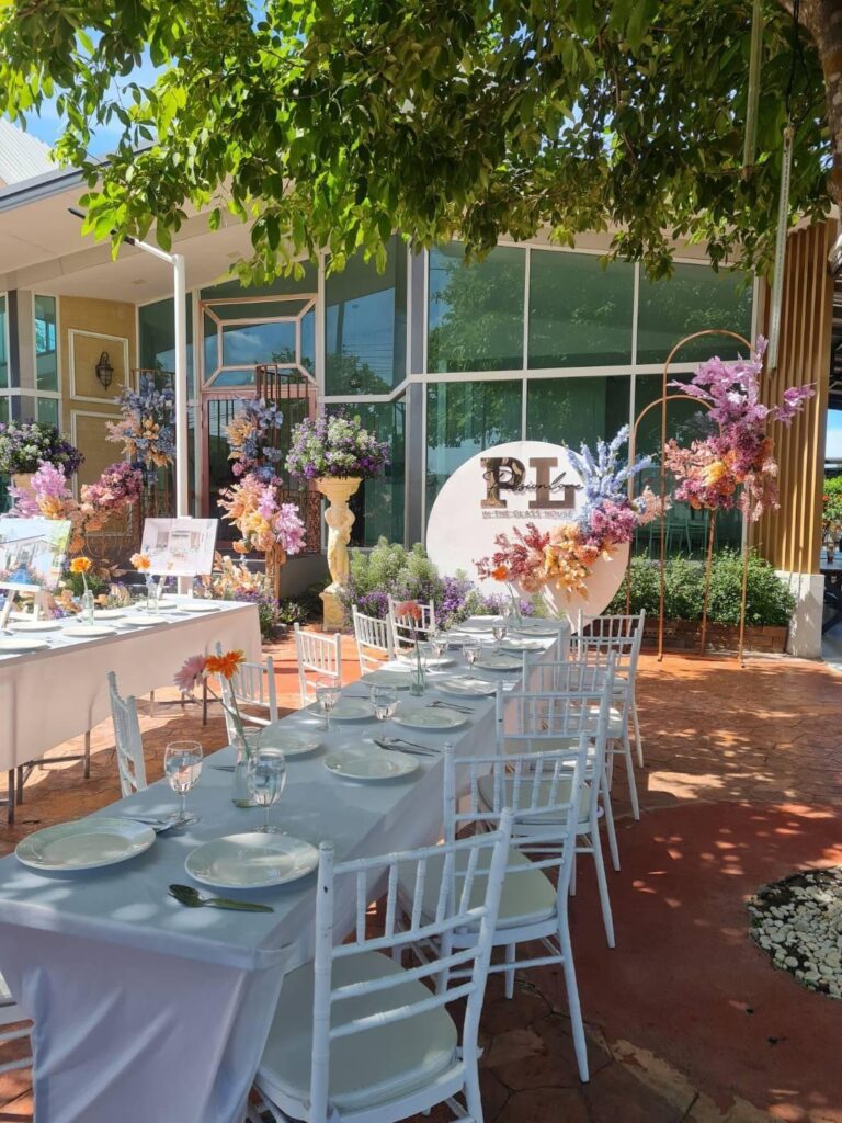 สถานที่จัดงานแต่ง Glass House ที่ใช้ได้ทุกส่วนของพื้นที่