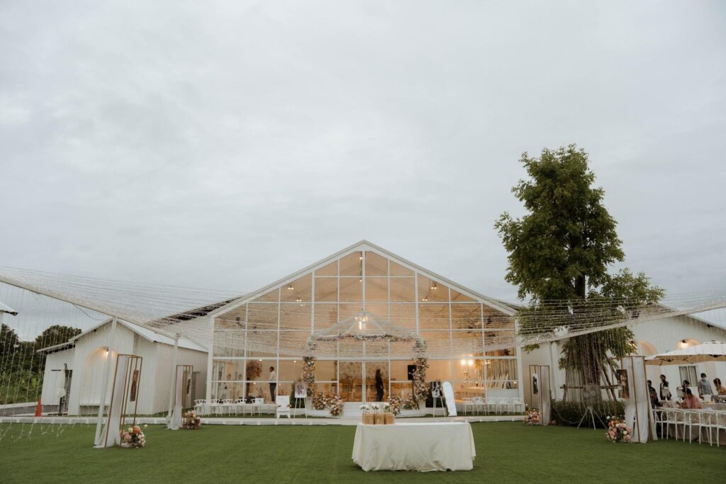 สถานที่จัดงานแต่ง Glass House ที่มีบริการครบทุกอย่าง