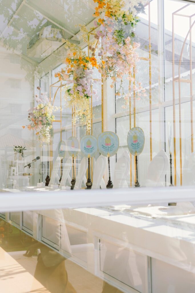 จัดงานแต่ง Glass House ฟีลสวนหน้าบ้านแบบอบอุ่น