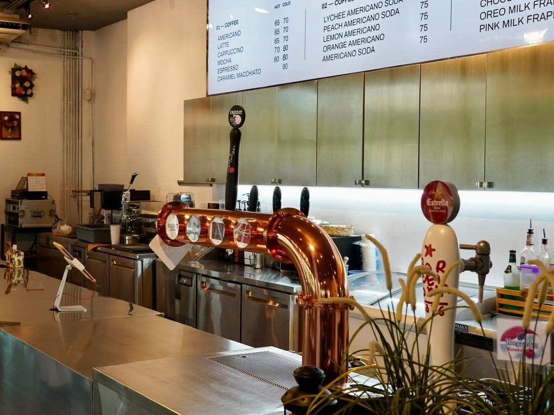 คราฟท์เบียร์ของขึ้นชื่อเพิ่มเสน่ห์ให้กับร้านอาหารจัดงานแต่งแห่งนี้