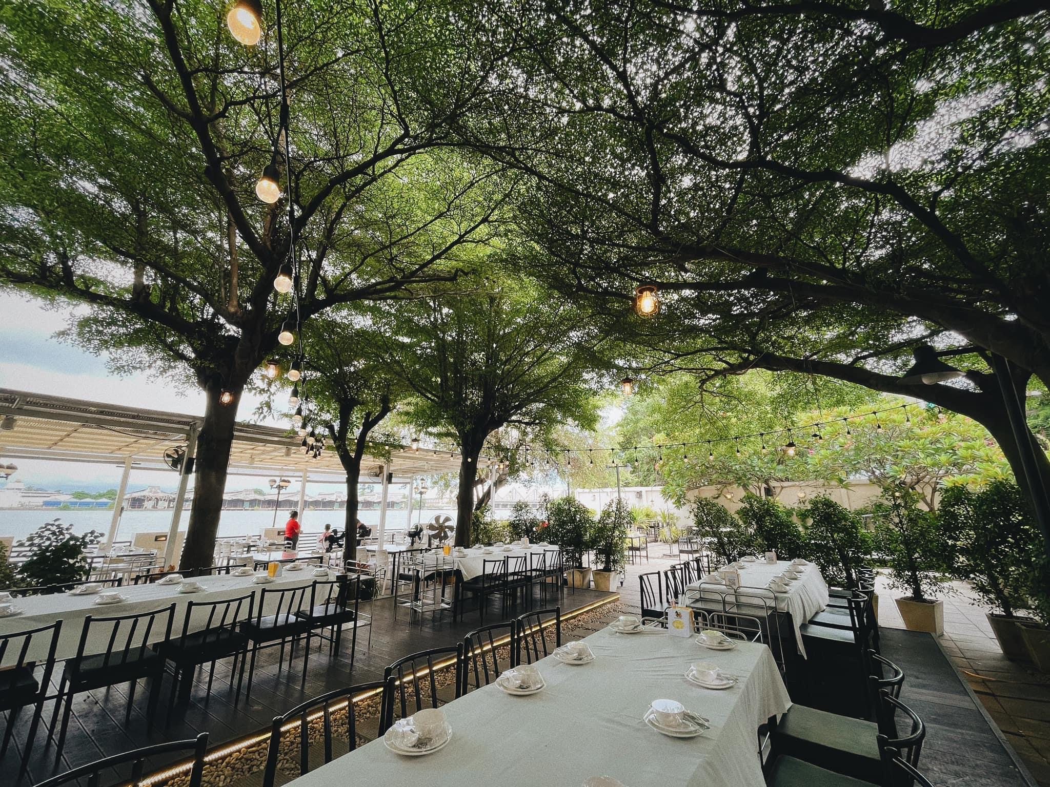 เสวย ริเวอร์วิว พระราม 3 ร้านอาหารรับจัดงานแต่งวิวดี