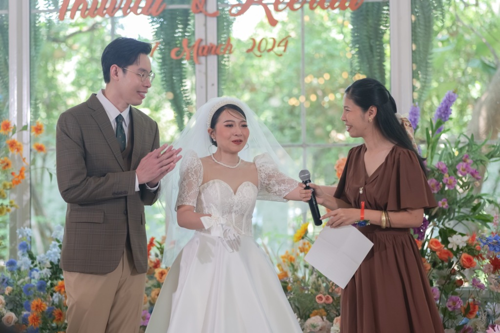 เเต่งงานในสวน