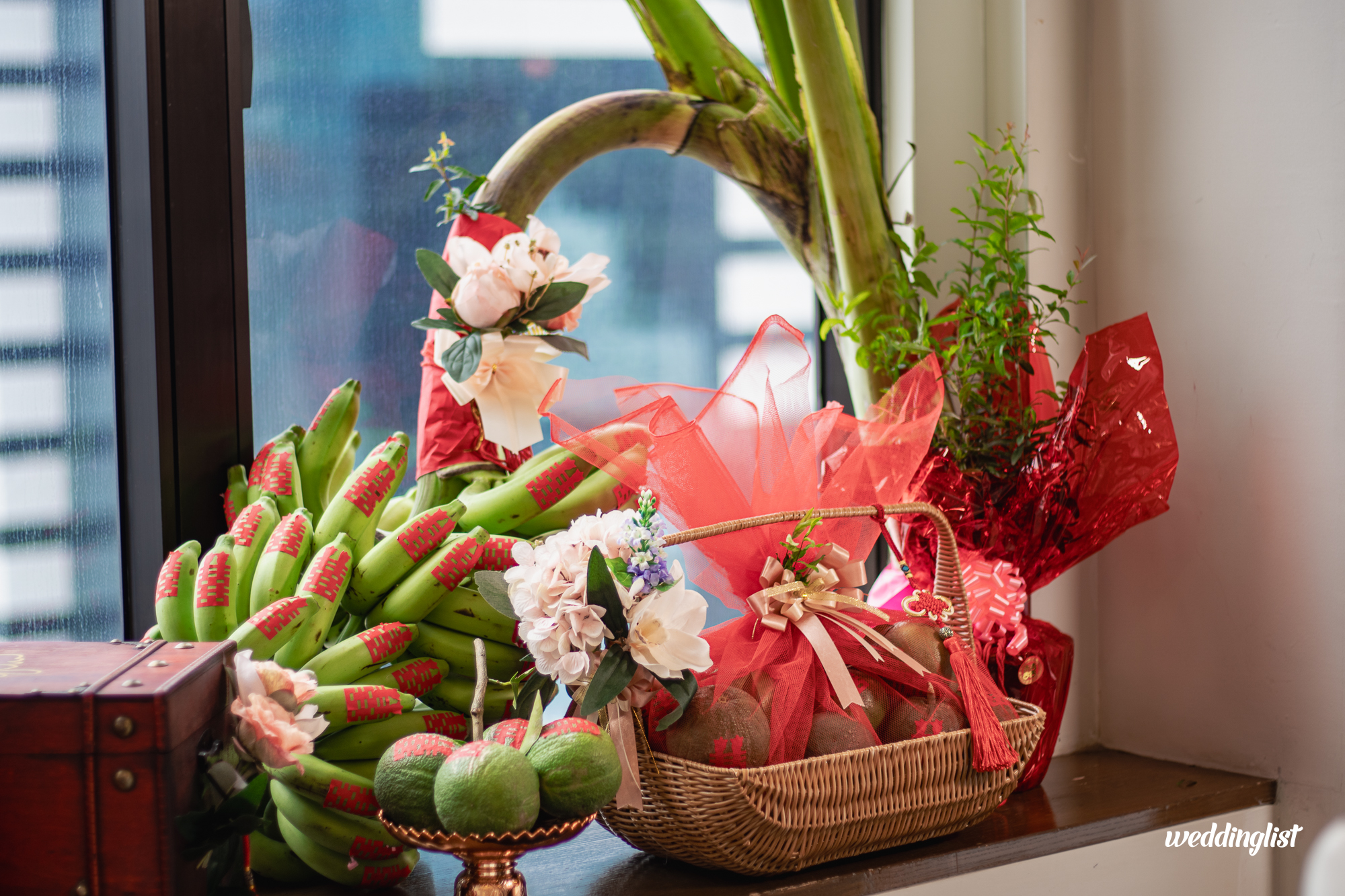 ส้มและกล้วยที่เจ้าสาวจะนำมาแลกกับฝ่ายเจ้าบ่าวในงานพิธีหมั้นจีน