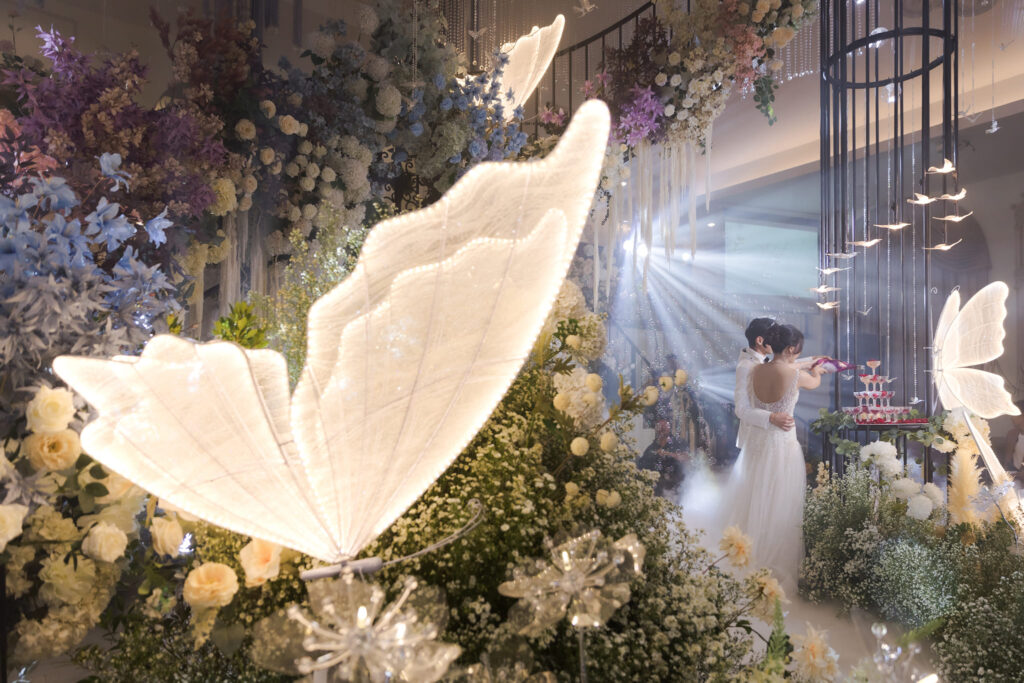 AVA TRIVI STUDIO ได้ฉากหลังเป็นวิวสถาปัตยกรรมที่เหนือชั้น บนพื้นที่กว่า 10 ไร่