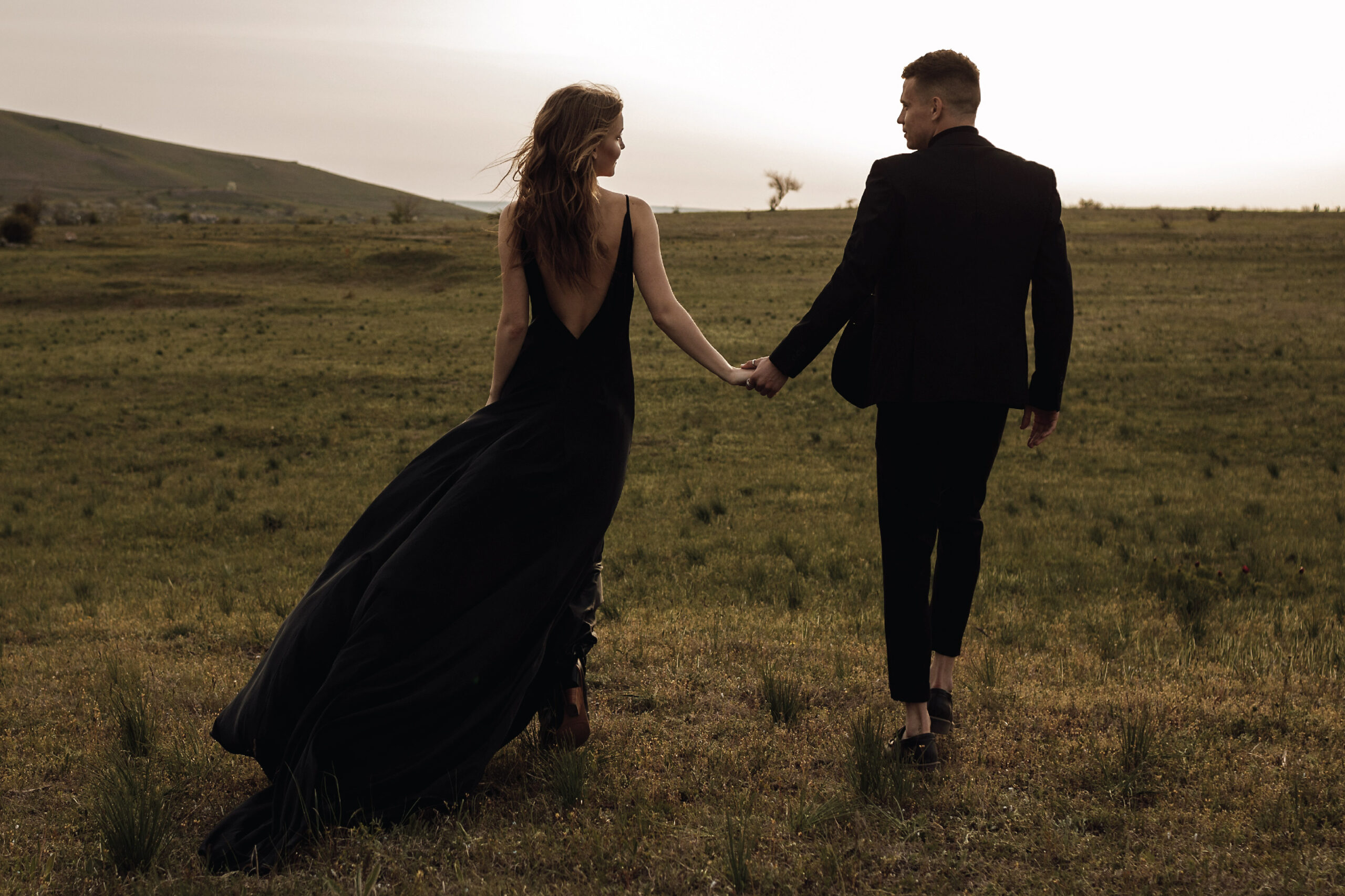 ชุดเจ้าบ่าวสีดำ