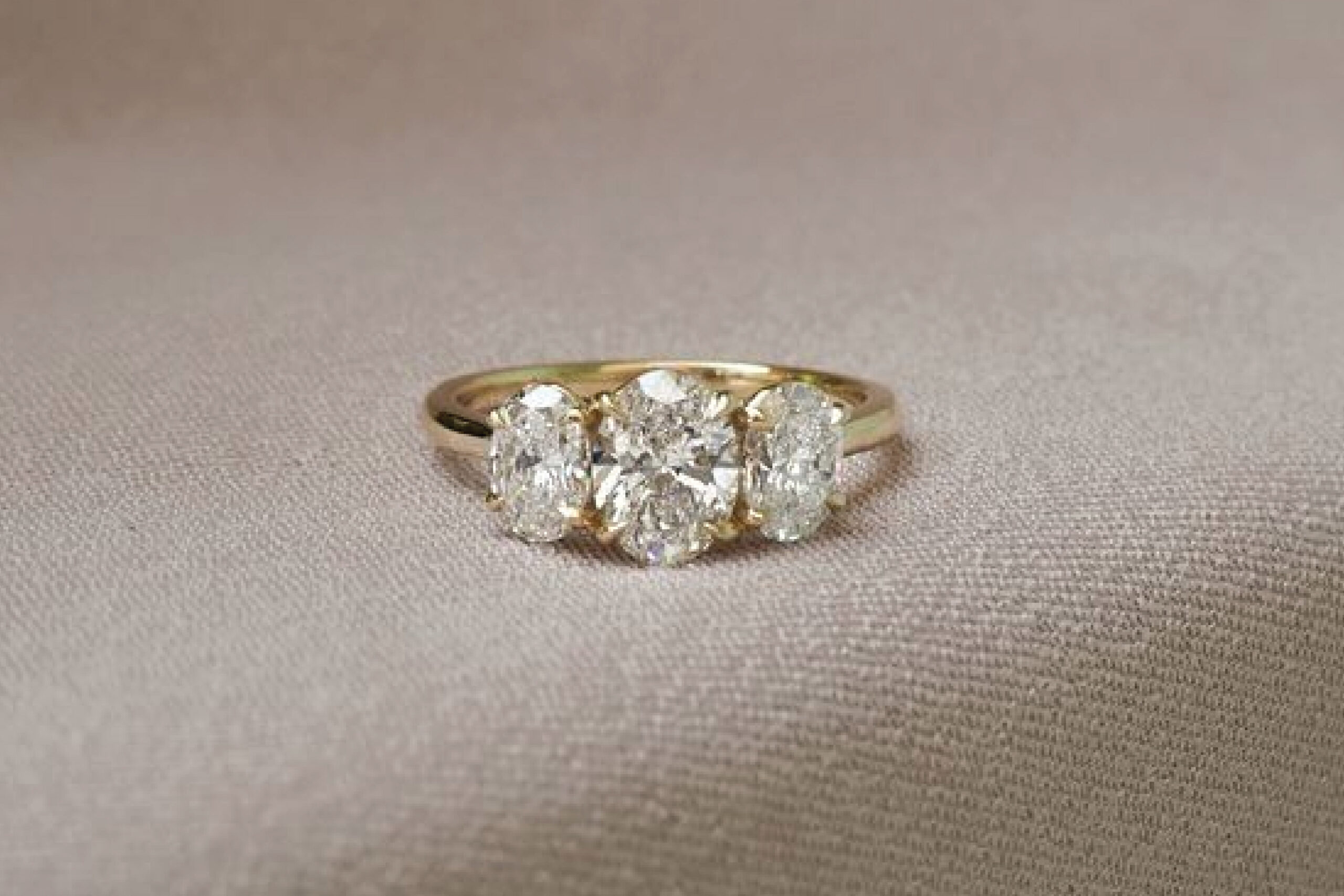 เลือกแหวนแต่งงานตามความหมาย