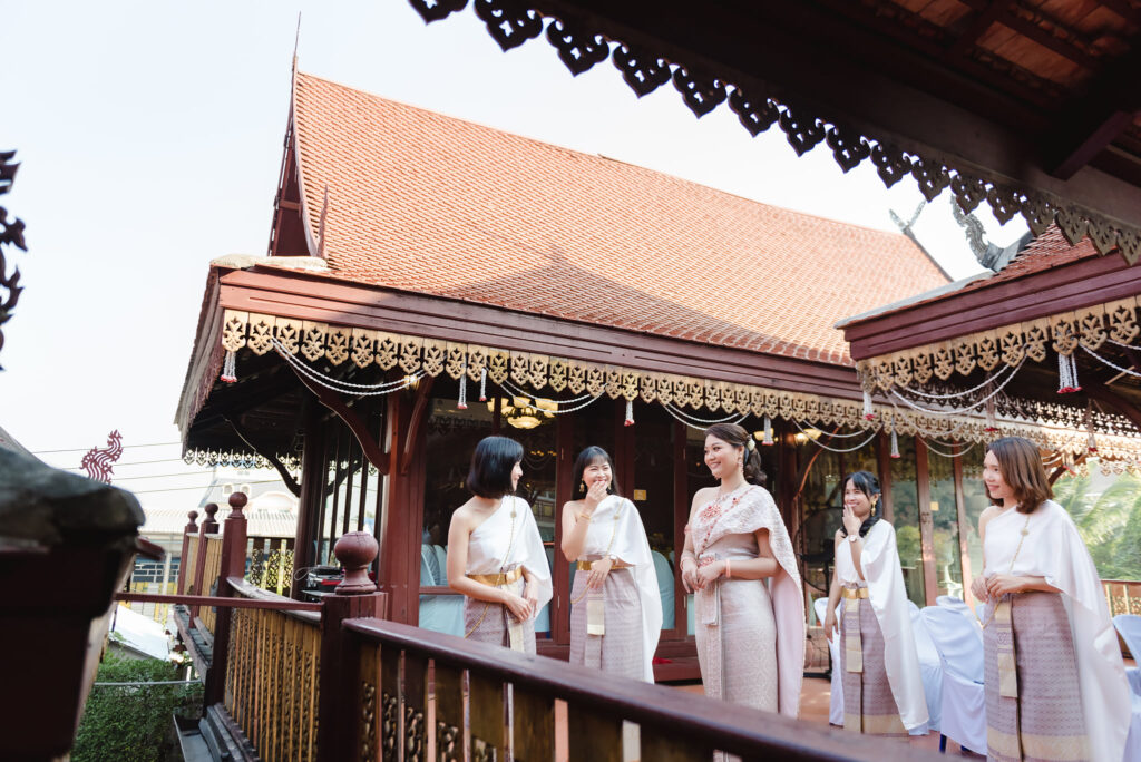 เรือนพระนาย ได้แต่งงานแบบวิถีไทยในพื้นที่สไตล์ล้านนา 