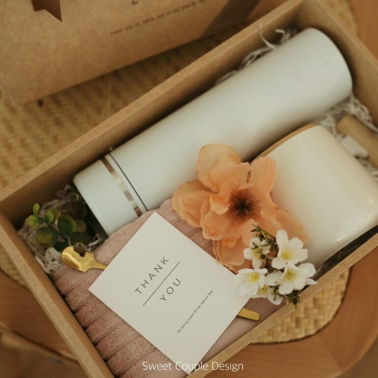 Sweet Couple Wedding 