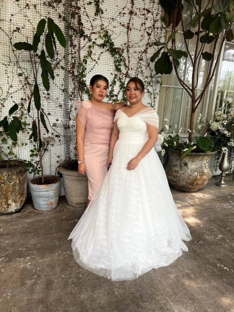 เเต่งงานในสวน