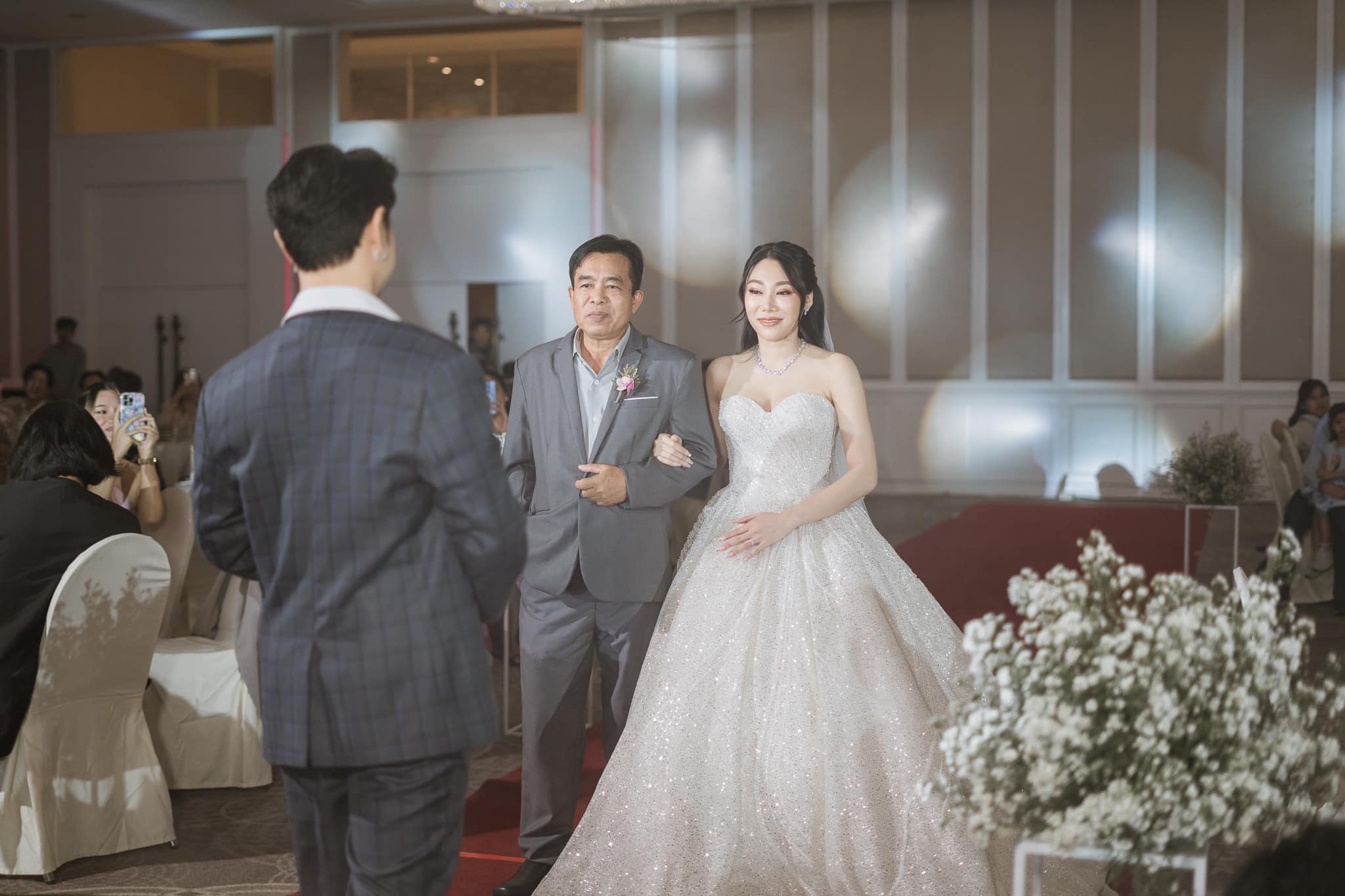 รีวิวแต่งงานของคุณพ่อที่ส่งลูกสาวคนสวยเข้าพิธี