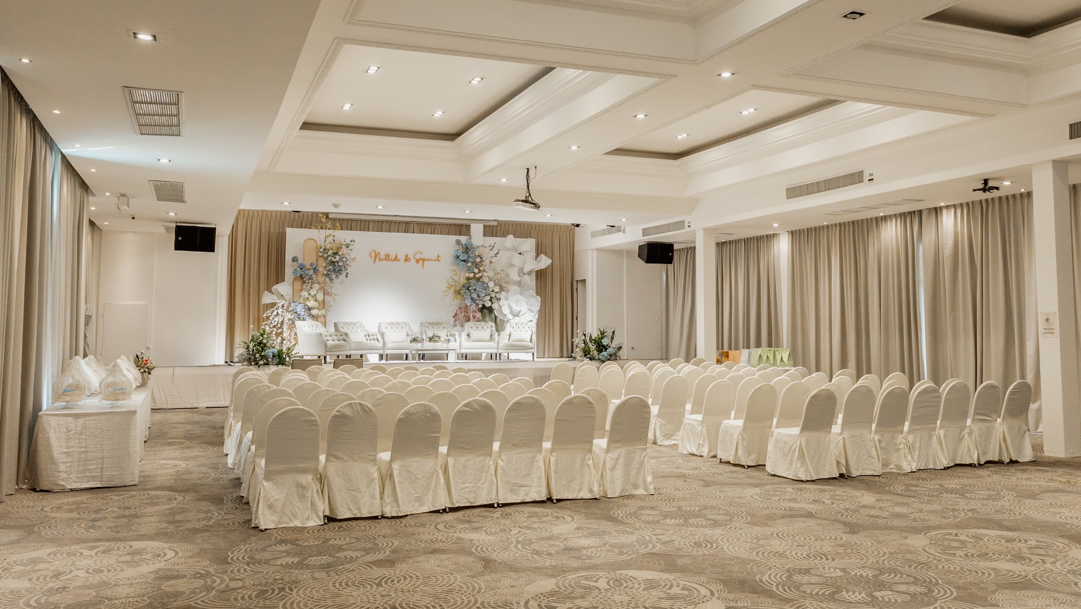 รีวิวแต่งงานที่มีสถานที่จัดงานแต่งรองรับอย่างเพียงพอตามความต้องการ