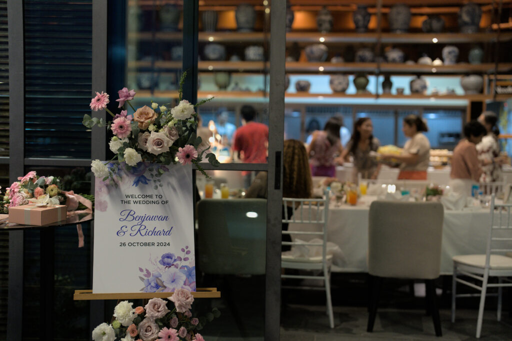 งานแต่งงานคุณริชาร์ดและคุณเบลล่า มีห้องอาหาร บุฟเฟ่ต์