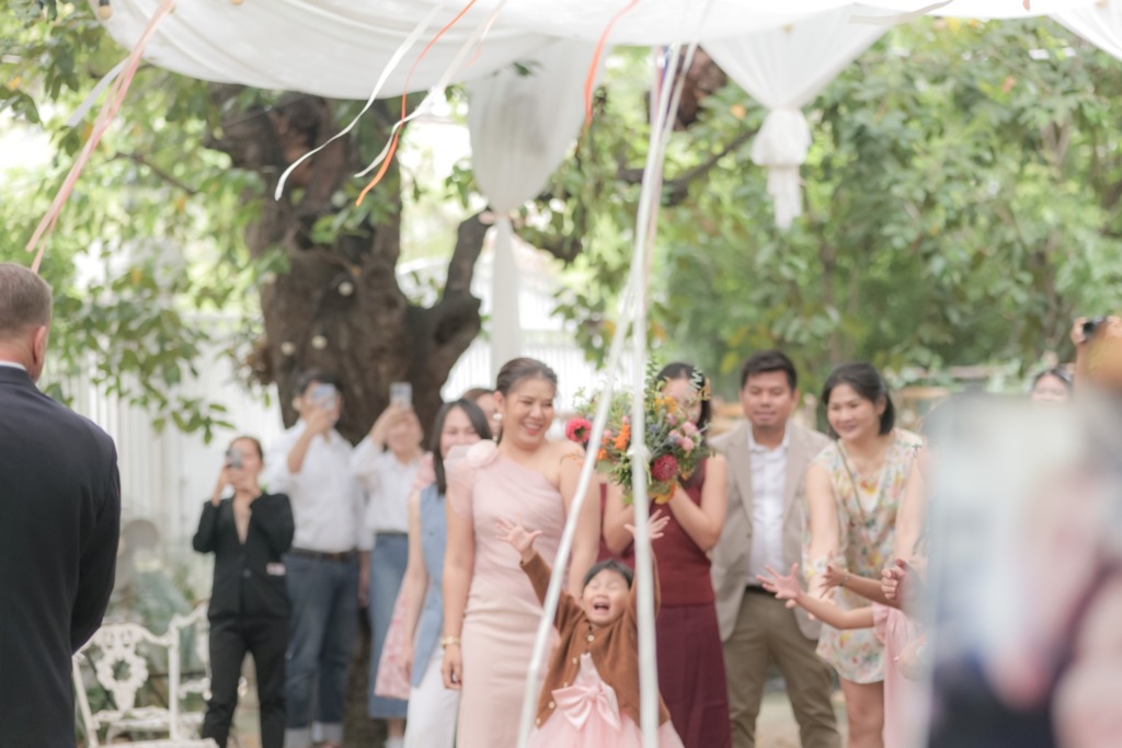 เเต่งงานในสวน