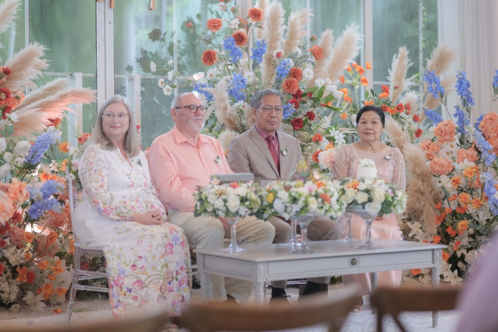 เเต่งงานในสวน