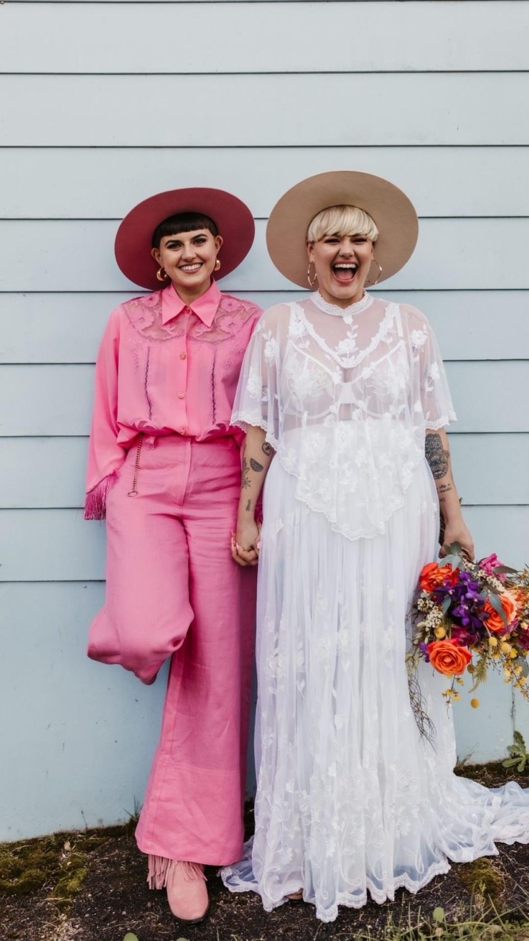 ชุดแต่งงานในสไตล์โบฮีเมียนเน้นเข้ากับความเป็นธรรมชาติ