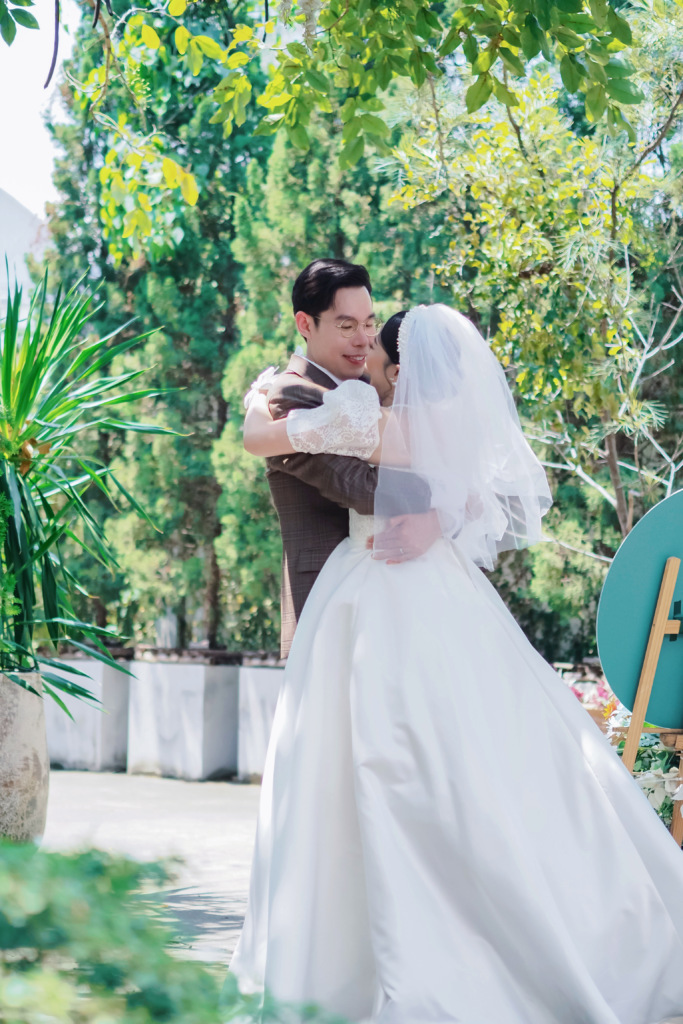 เเต่งงานในสวน