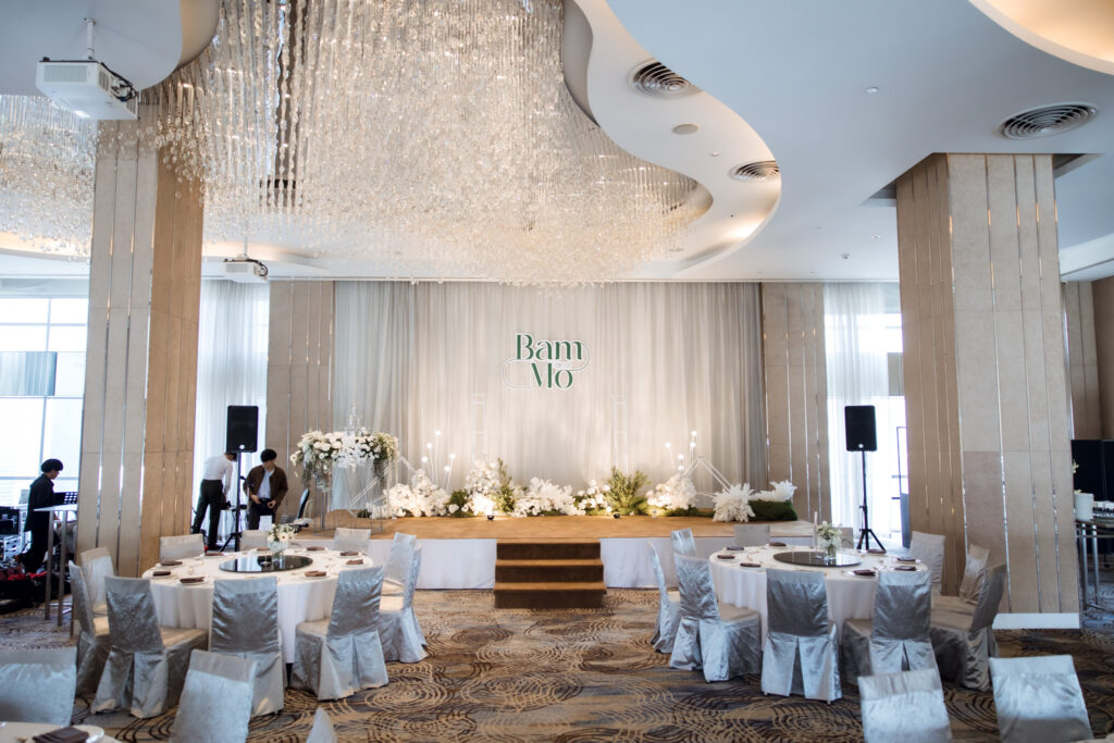 ห้องจัดเลี้ยงสวย ๆ จากทาง pullman bangkok hotel G รองรับแขกได้เป็นจำนวนมาก