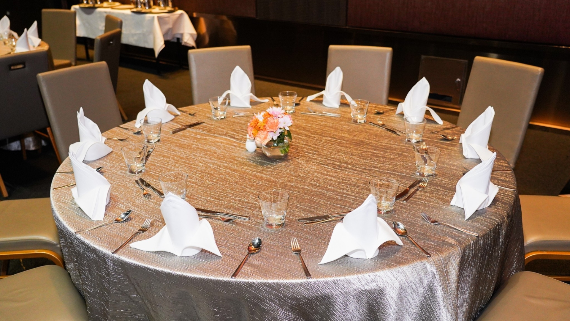 TRUE ICON HALL รูปแบบโต๊ะจัดเลี้ยง