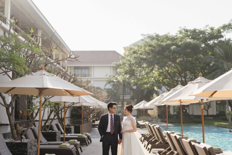 รีวิวแต่งงานแบบ 2 ขั้ว พิธีเช้าและปาร์ตี้เย็น @U Sathorn Bangkok