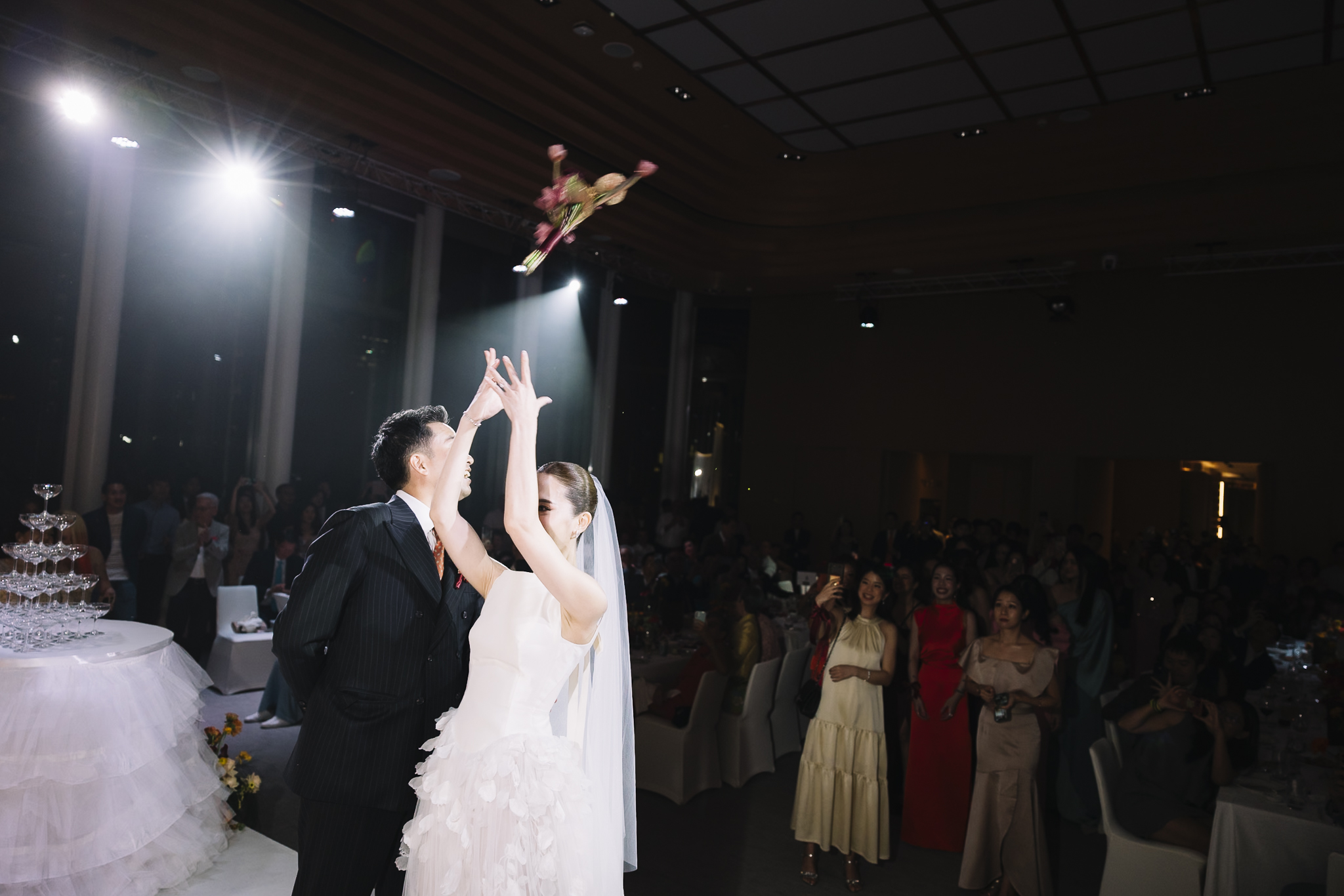 รีวิวแต่งงานกับพิธีโยนดอกไม้เจ้าสาว