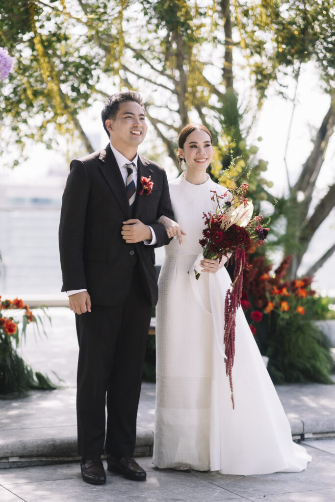 รีวิวแต่งงานในบรรยากาศงานที่แสนสดใส