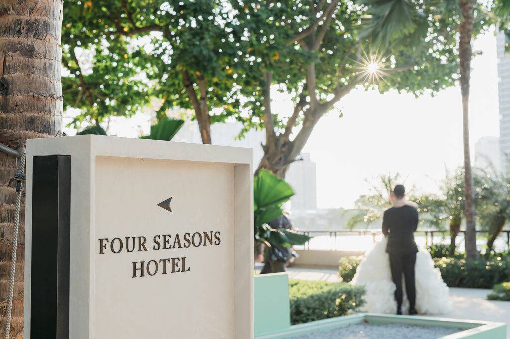 Four seasons Hotel Bangkok สถานที่จัดงานแต่งงาน Ultra Luxury มอบความสุขให้คู่บ่าวสาวได้จดจำไปอีกนาน