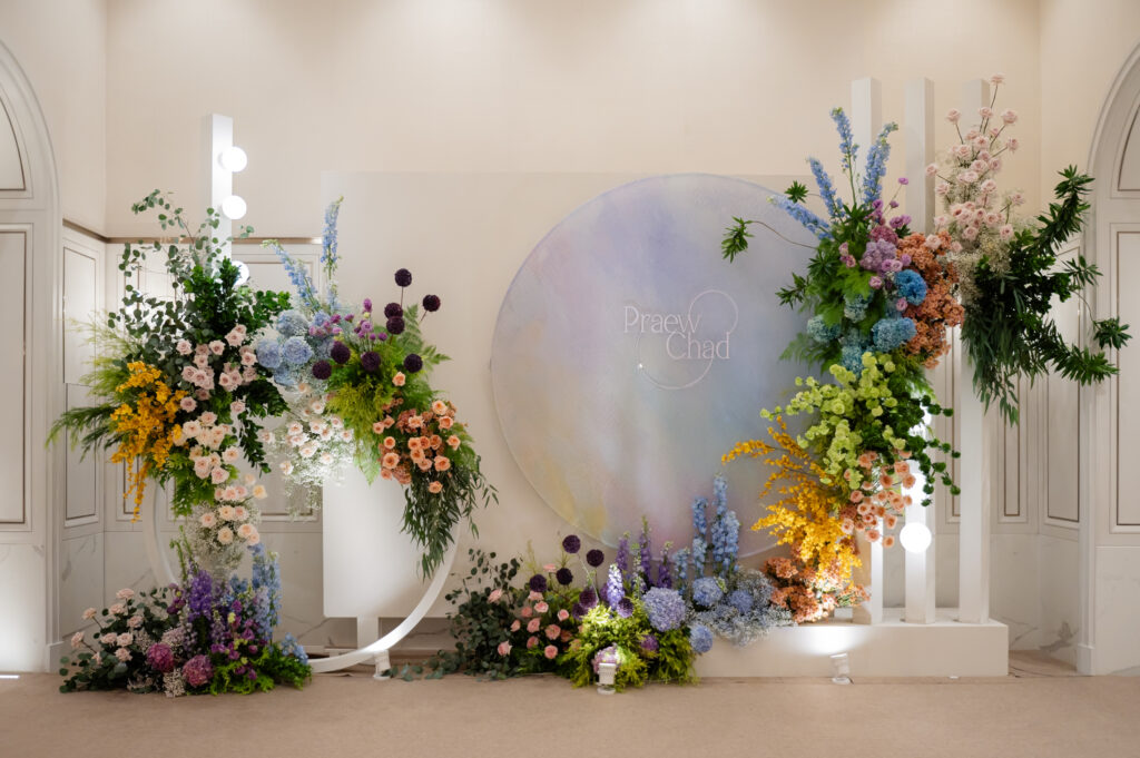 อีสติน แกรนด์ พญาไท มีทีมงานที่เชี่ยวชาญด้านการเนรมิตงานแต่งงานให้ออกมาดังฝัน