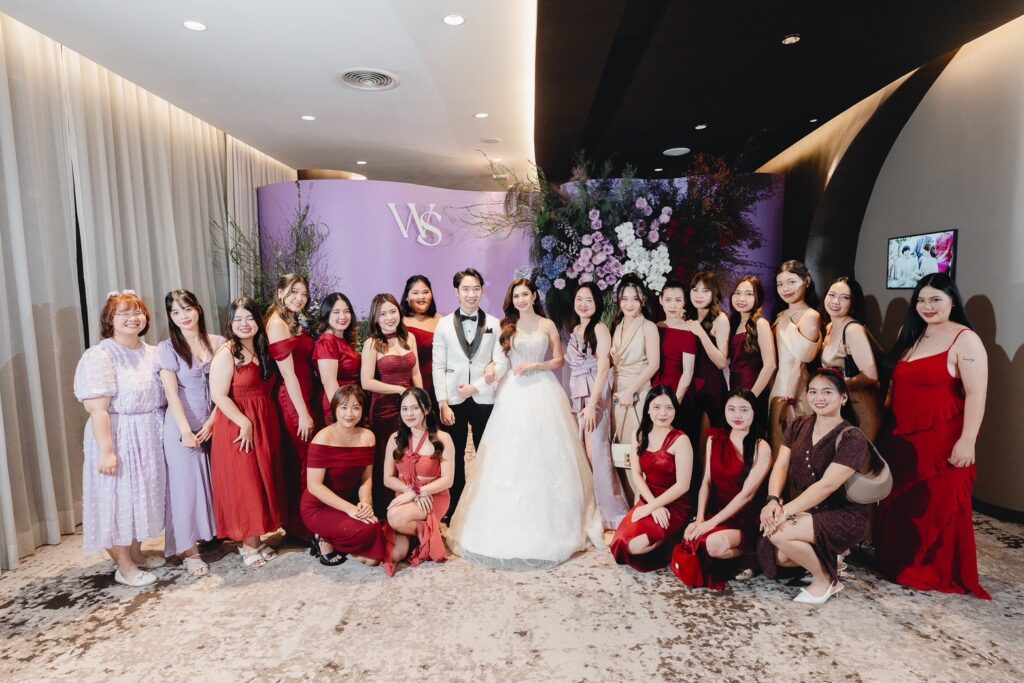 จัดงานแต่งงานธีมม่วง แดง ทอง 