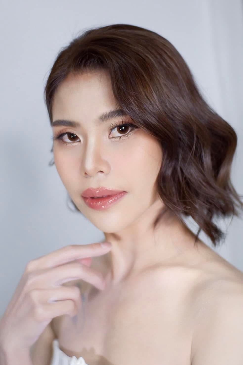 ทรงผมไปงานแต่งปัดข้างดัดลอนคลาย