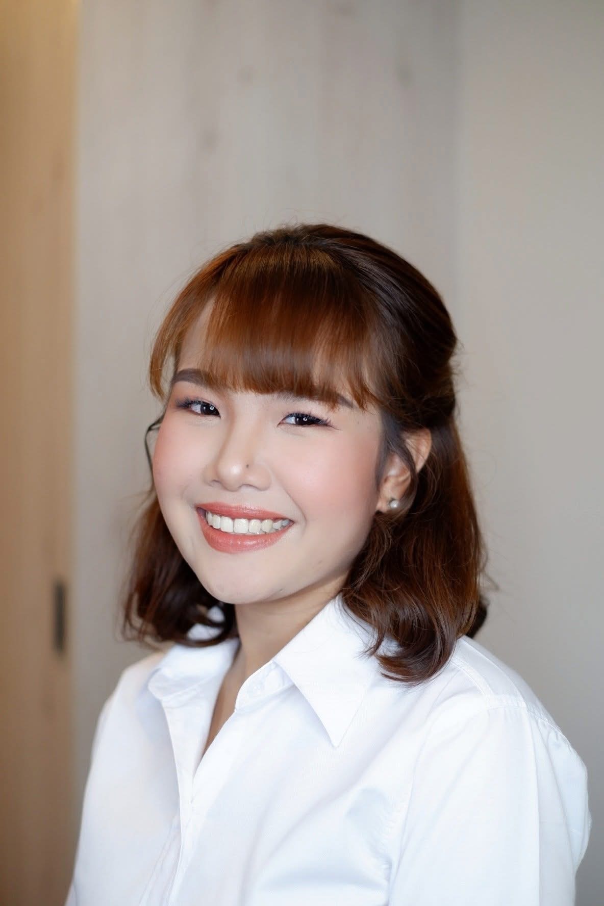 ทรงผมไปงานแต่งผมสั้นประบ่าแบบมีหน้าม้า