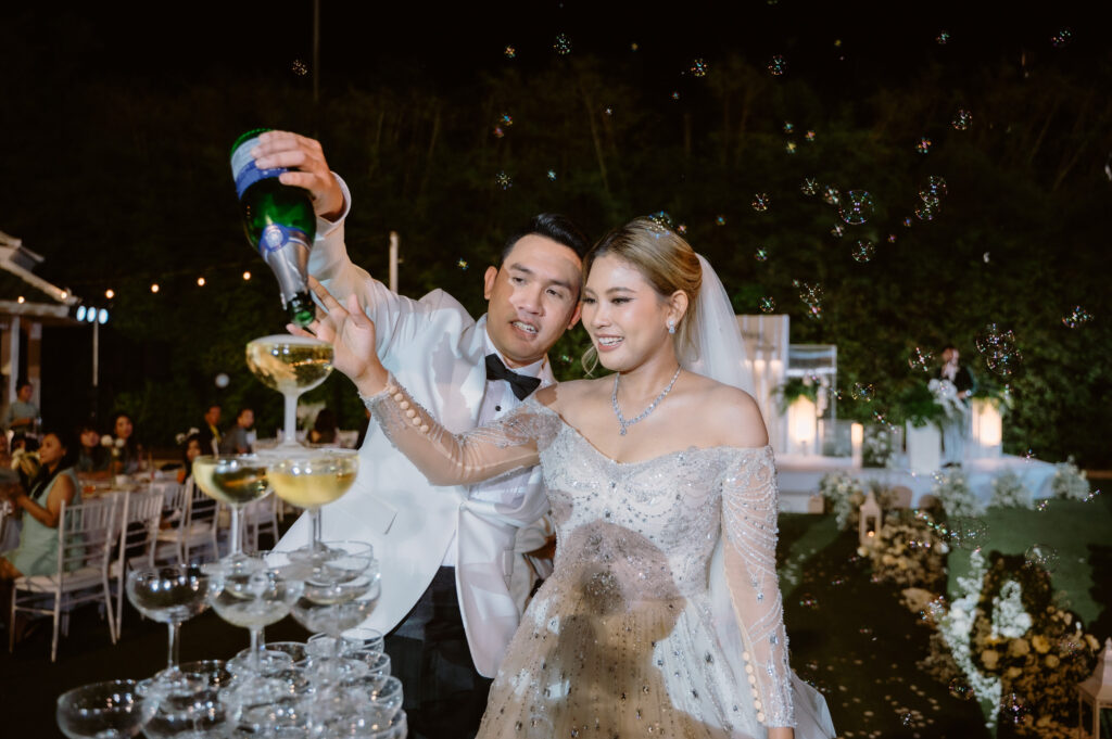 งานเลี้ยงแบบค็อกเทล 