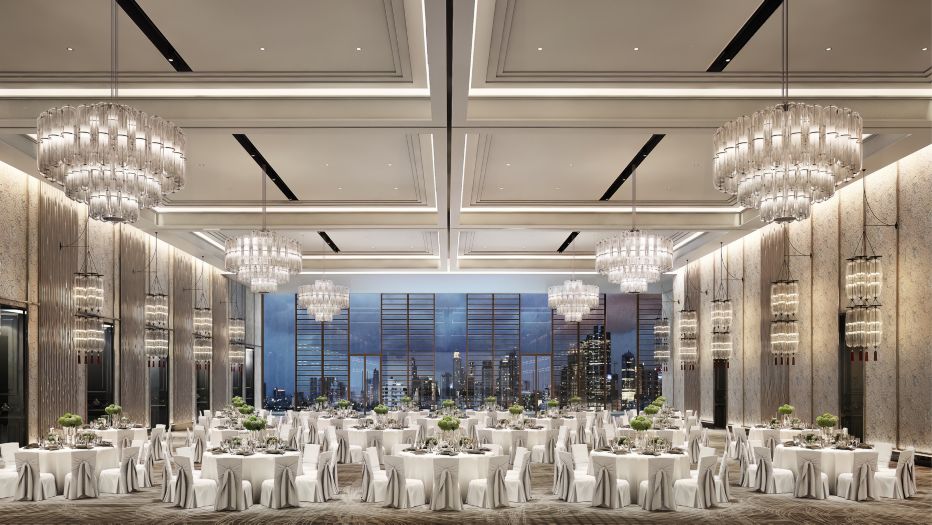 โรงแรมริทซ์ คาร์ลตัน กรุงเทพฯ ภายในมีห้อง Ballroom ให้เลือกได้ถึง 3 ห้อง รองรับแขกได้ตั้งแต่ 250 – 750 ท่าน 