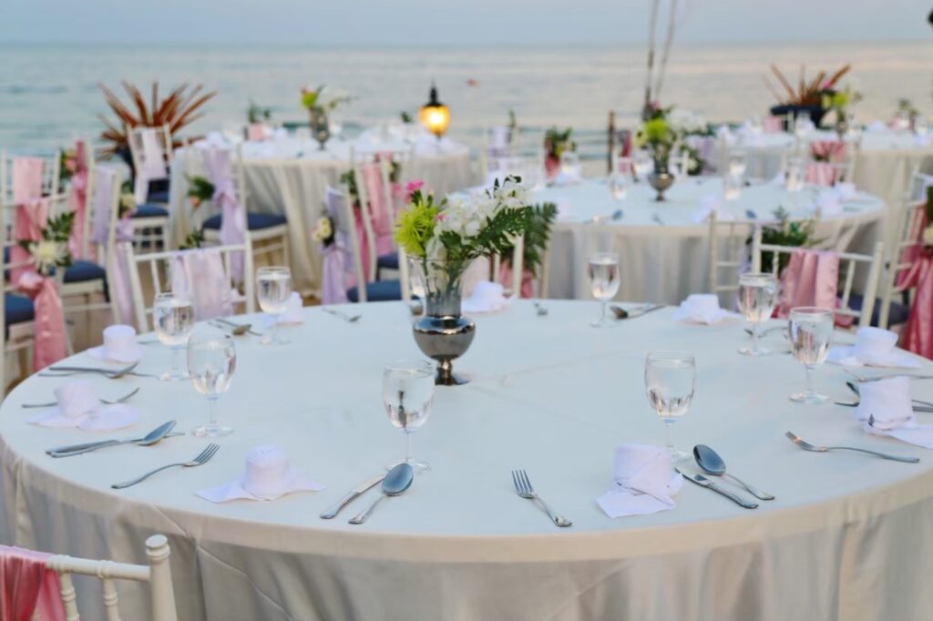 วรบุระ หัวหิน รีสอร์ท แอนด์ สปา พร้อมจะมาจัดงานแต่งงานริมทะเลที่น่าประทับใจ