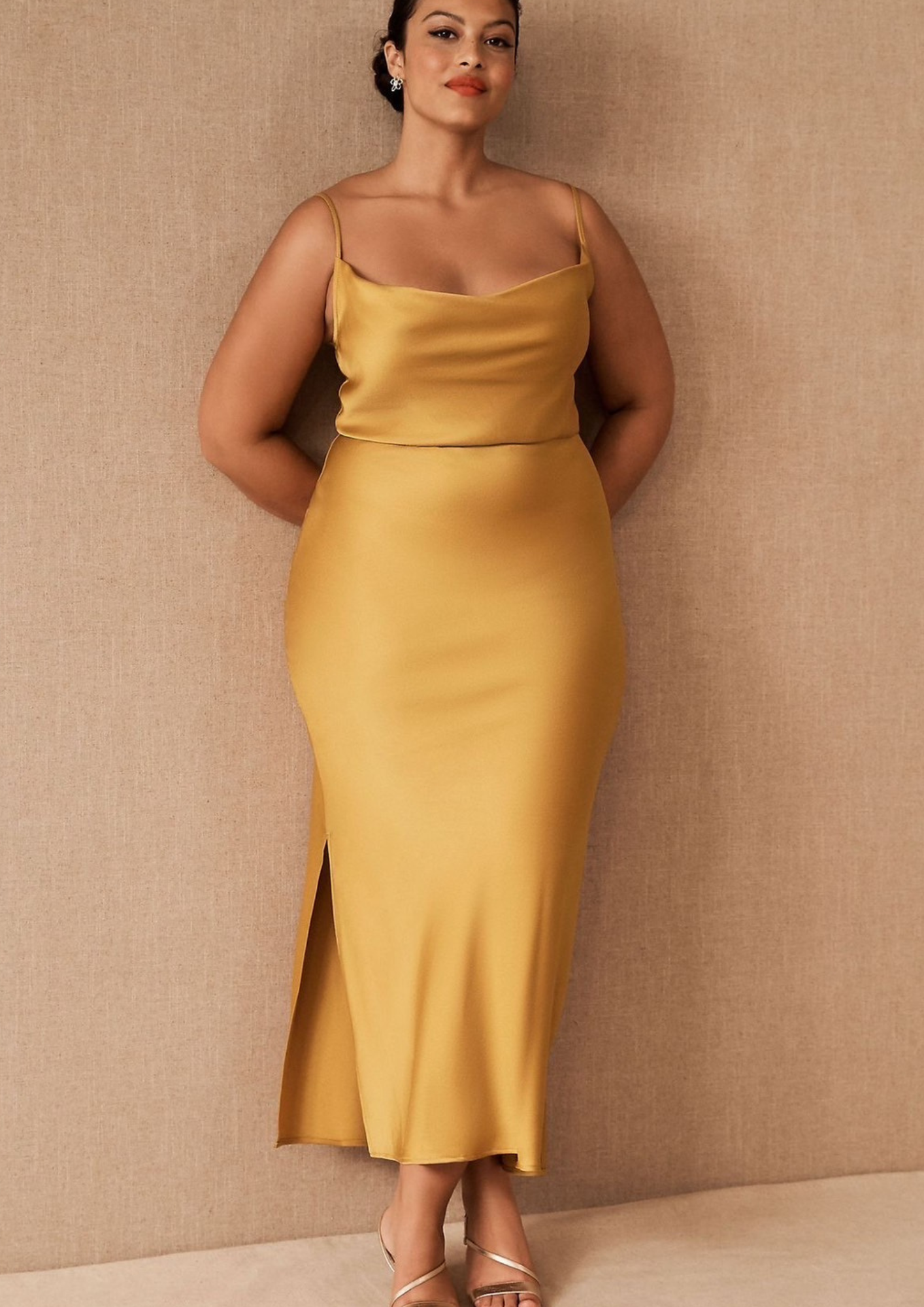 ชุดไปงานแต่งกลางวันสีคัสตาร์ดสาว Plus Size ก็ใส่ได้