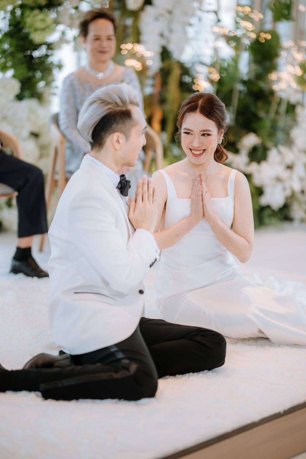 รีวิวแต่งงานในพิธีทางการที่สั้น กระชับ