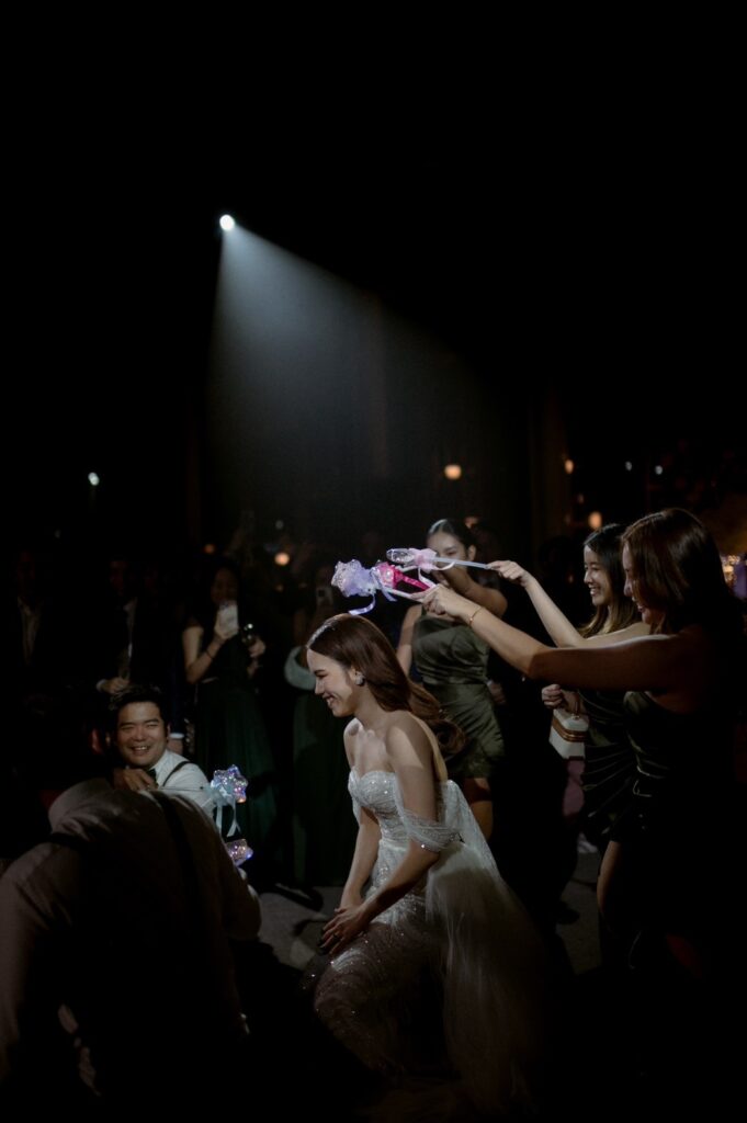 รีวิวแต่งงานกับการเปิดตัวเจ้าสาวในโลกแฟนตาซี