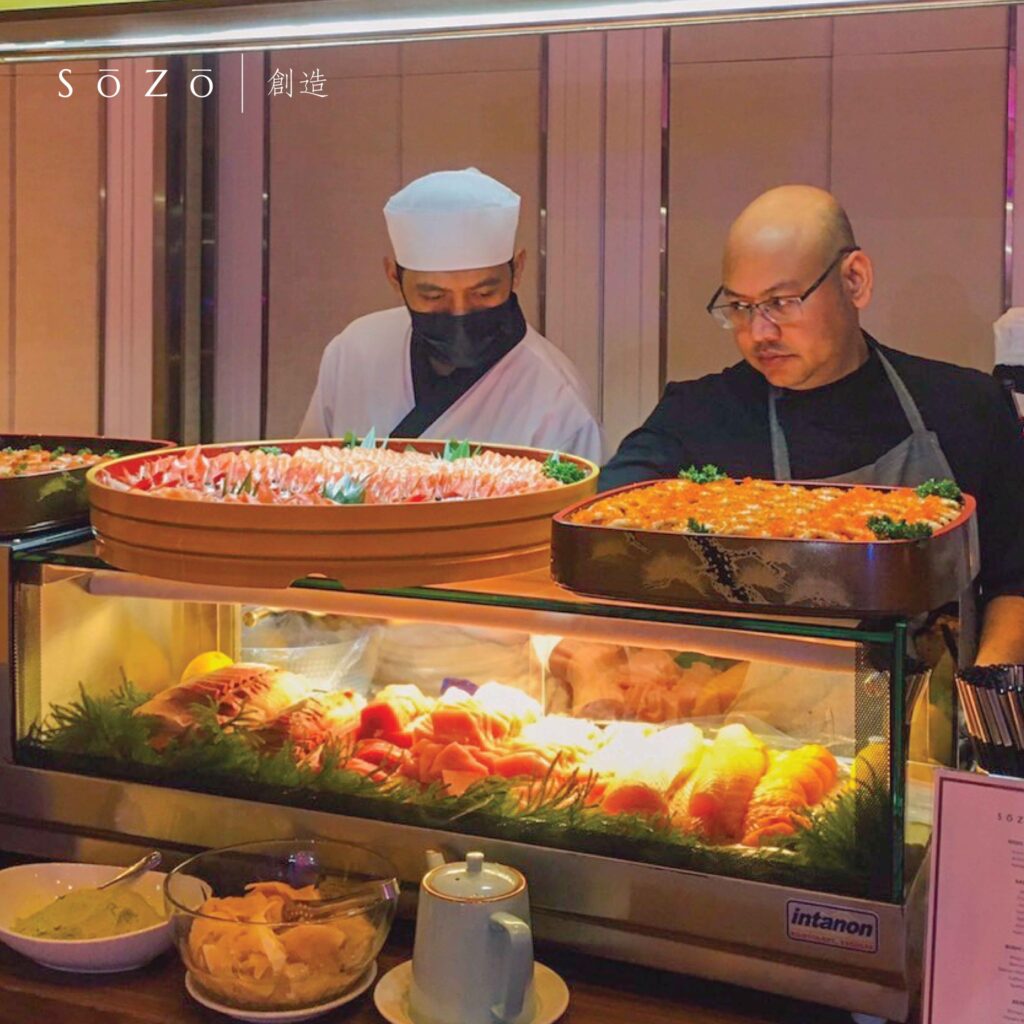 ซุ้มอาหาร ออกบูธของทาง Sozo catering