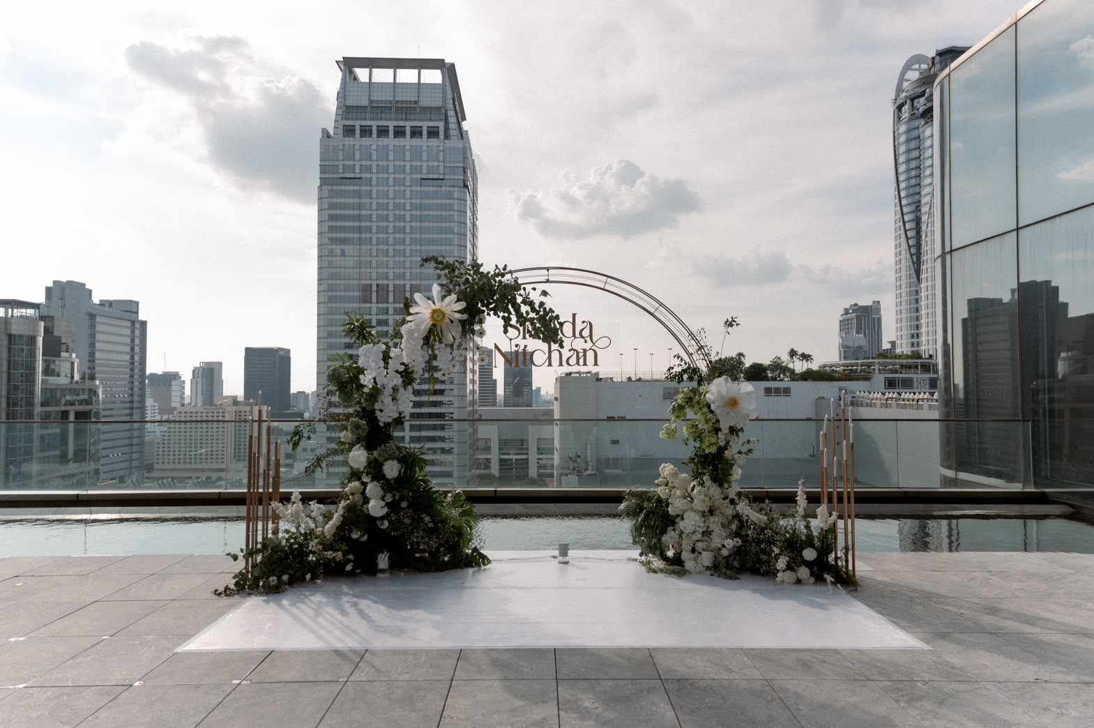 รีวิวแต่งงานกับแบคดรอปถ่ายภาพความทรงจำ ณ Gaysorn Urban Resort