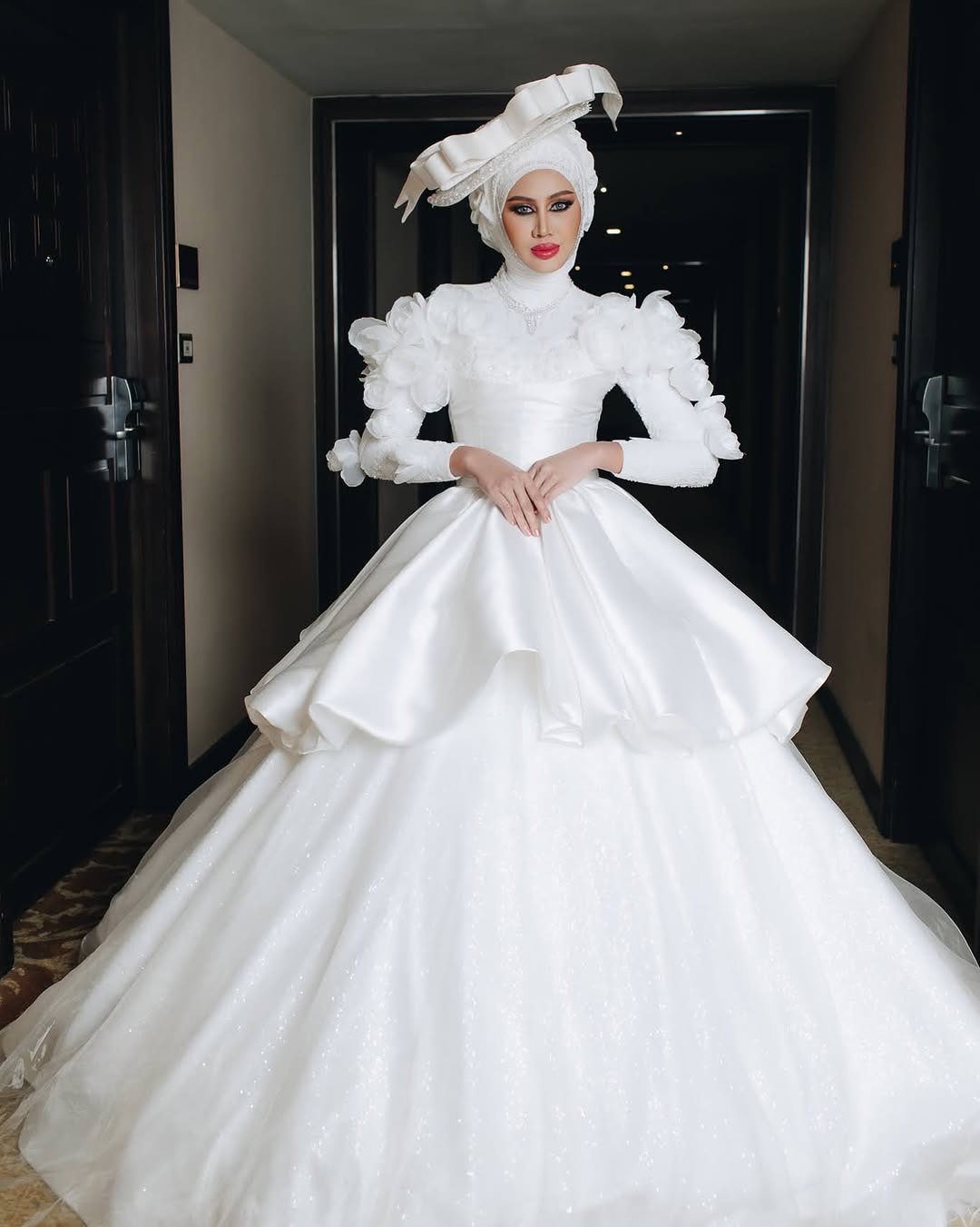 ชุดเจ้าสาวอิสลามเจ้าหญิงกระโปรงพอง ๆ