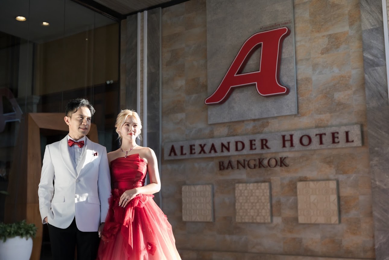 รีวิวแต่งงานของคุณกรรณและคุณจิน ณ Alexander Hotel Bangkok