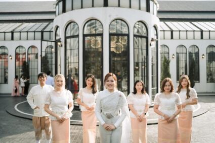 Best เช่าชุดไทยแต่งงาน