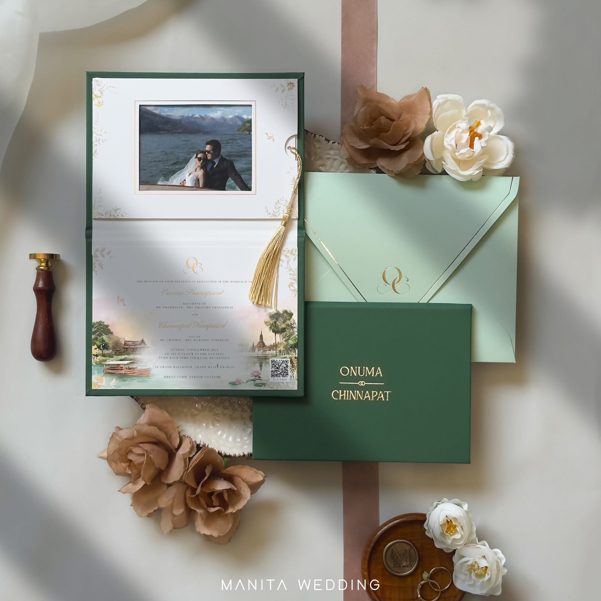 การ์ดแต่งงานดาราจั่วปังแบบพับได้