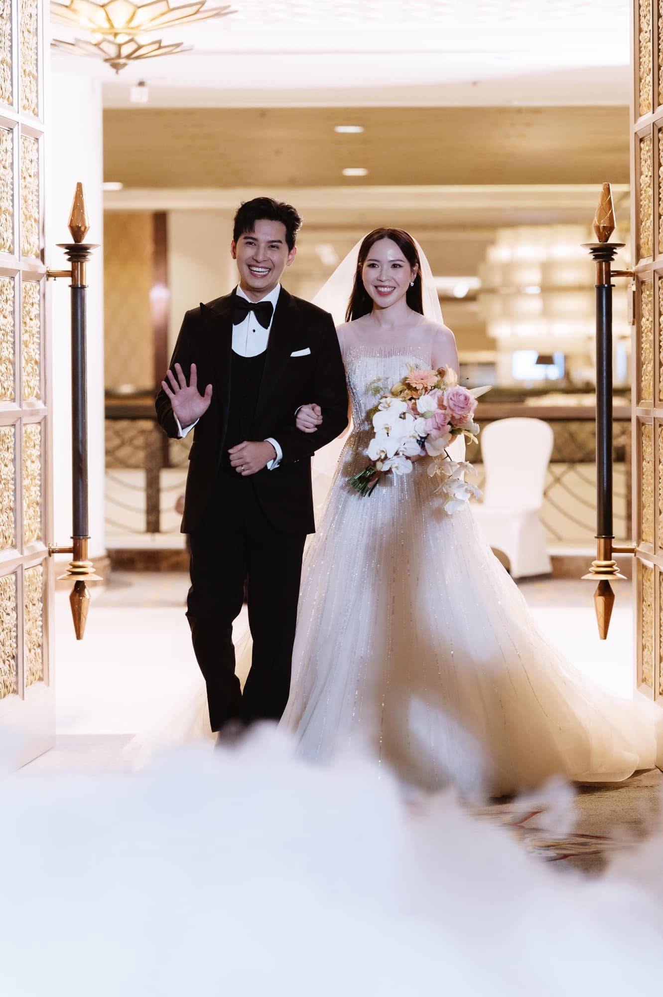 การ์ดแต่งงานดาราในดีไซน์ไม่ซ้ำ