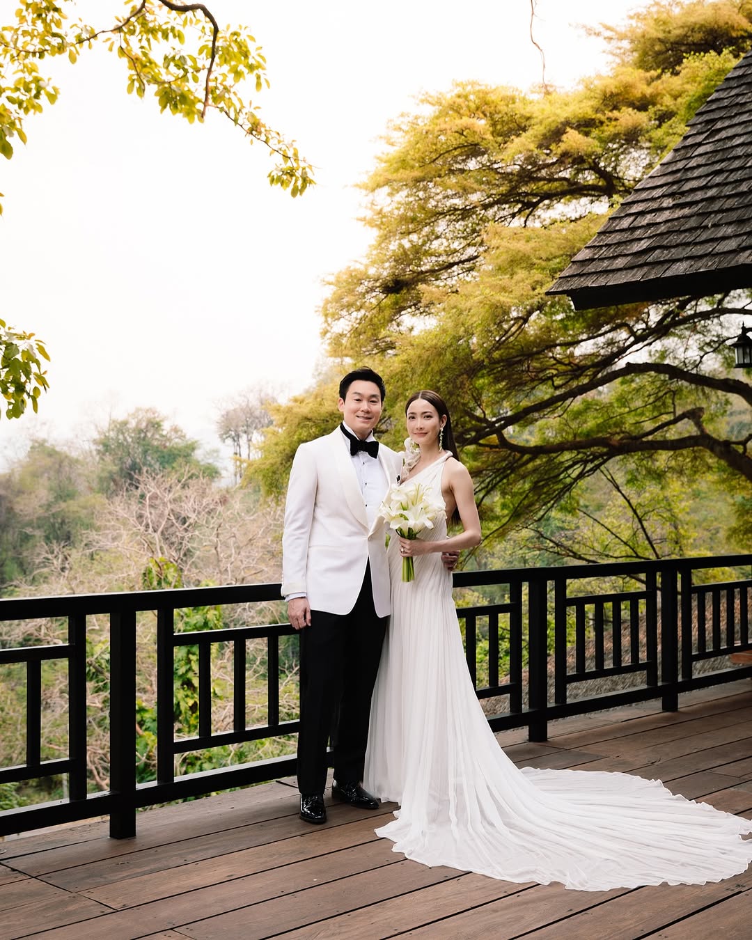 การ์ดแต่งงานดาราคุณแต้วและคุณณัย